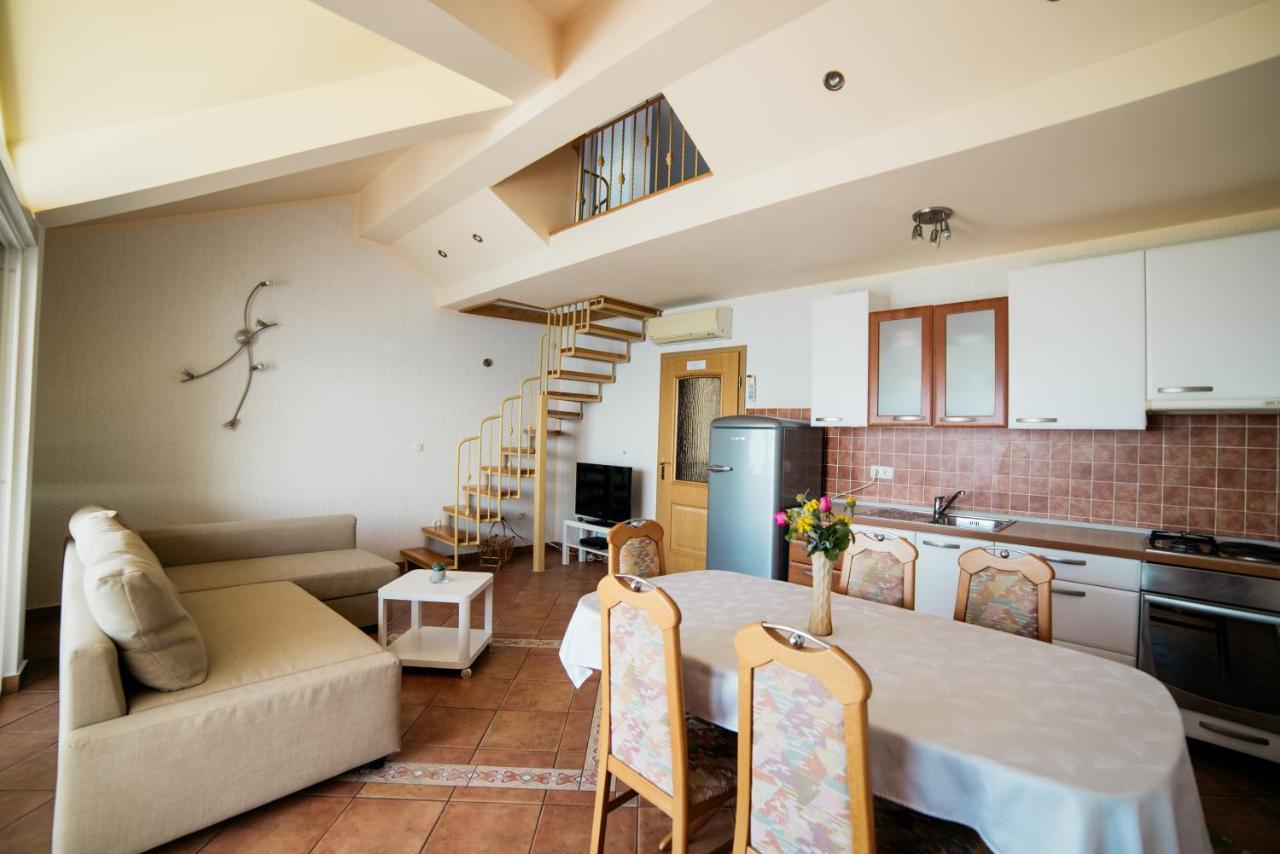 Apartment Selce 5206A מראה חיצוני תמונה